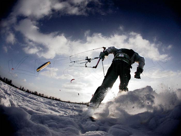 Snow kiting course snowkiting for an intermediate kite flyer KITEVIBE